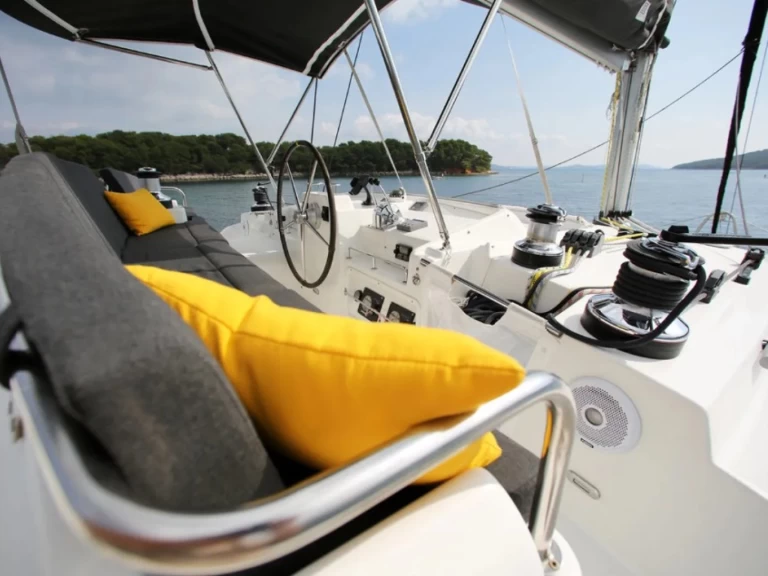 Pronajmout Katamarán se skipperem či ne Lagoon v San Pedro del Pinatar