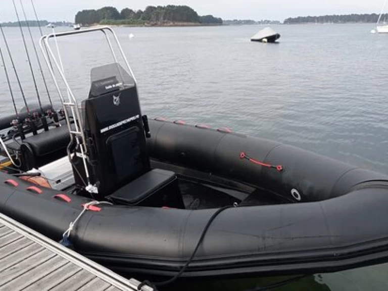 Pronájem Motorová loď v Arzon -Narwhal NARWHAL 670