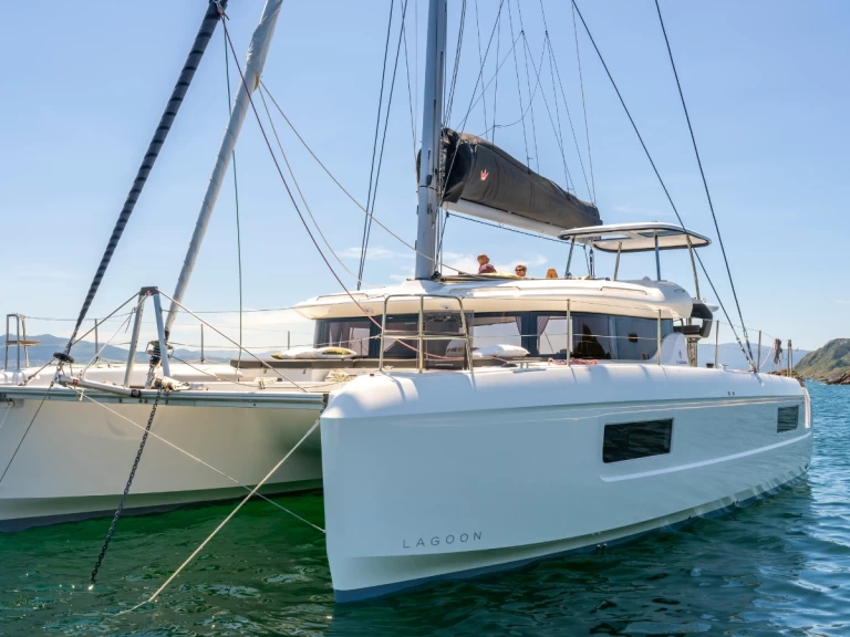 Pronajmout Katamarán se skipperem či ne Lagoon v Pointe-à-Pitre