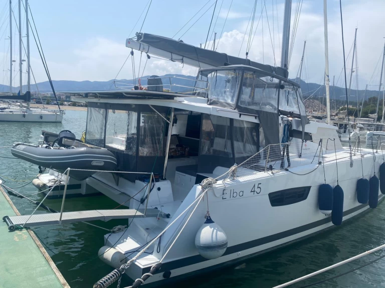 Pronajmout Katamarán se skipperem či ne Fountaine Pajot v Le Marin