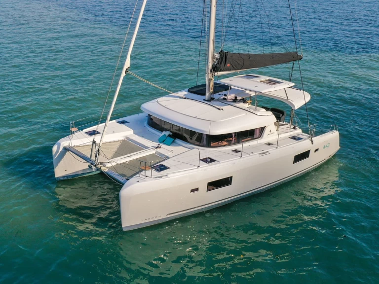 Pronájem Katamarán v Bonifacio -Lagoon Lagoon 42