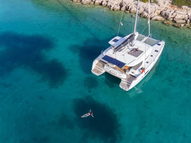 Pronájem Katamarán v Pula -Lagoon Lagoon 42