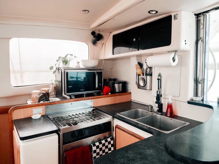 Pronajmout Katamarán se skipperem či ne Leopard v San Blas Islands