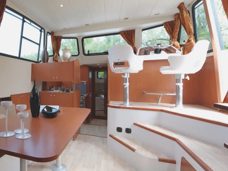 Pronájem jachty v Casale sul Sile -Le Boat Minuetto na Samboatu