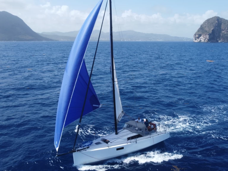 Pronájem lodi Port de Fort-de-France lákavé ceny Pogo 30