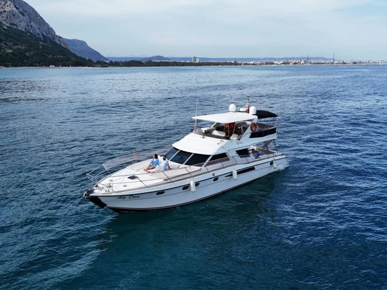 Fairline Targa 64 jednotlivci a charterové společnosti v Antalya (City)