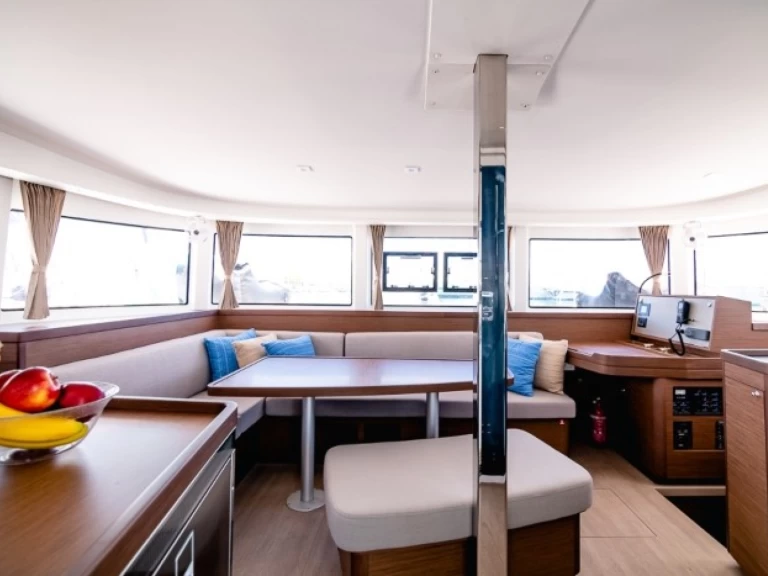 Pronajmout si Lagoon Lagoon 42 v Mykonos (ostrov)