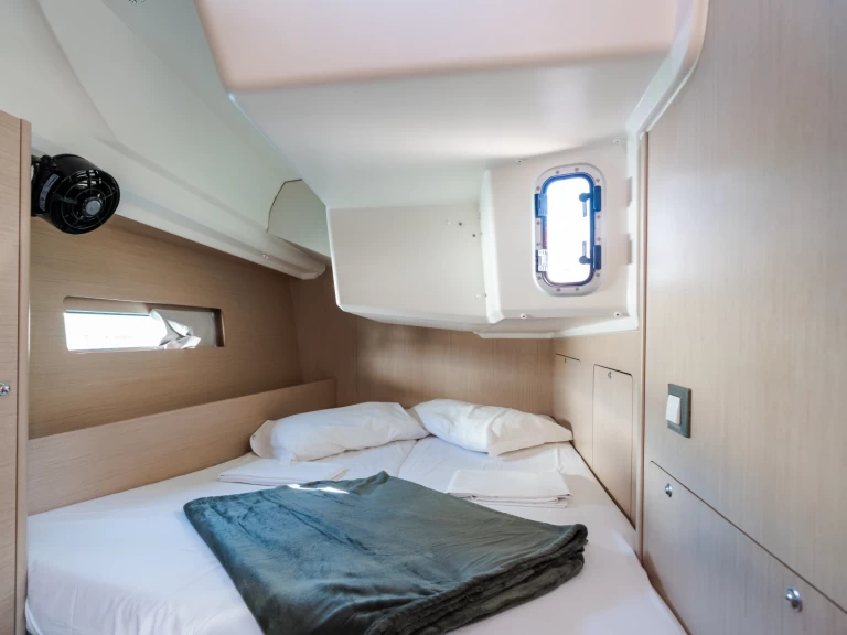 Pronájem lodi Olbia lákavé ceny Oceanis 40.1