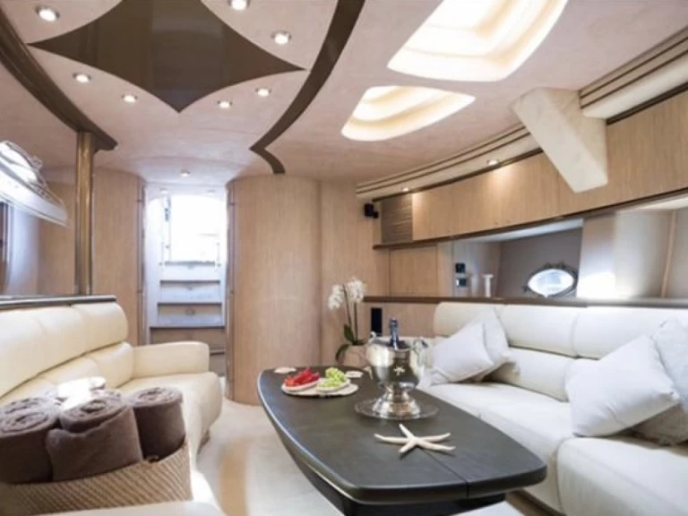 Pronajmout Jachta se skipperem či ne Sunseeker v Port d'Andratx