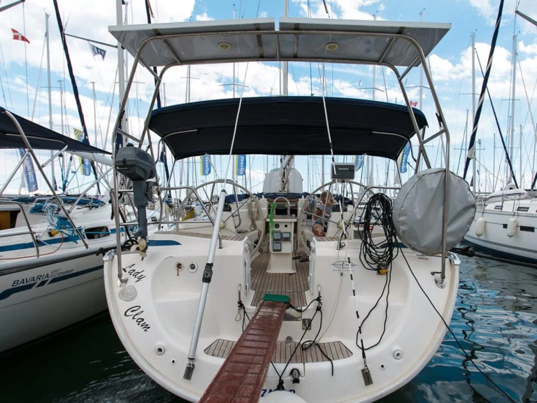 Bavaria Bavaria 42 Cruiser jednotlivci a charterové společnosti v Split