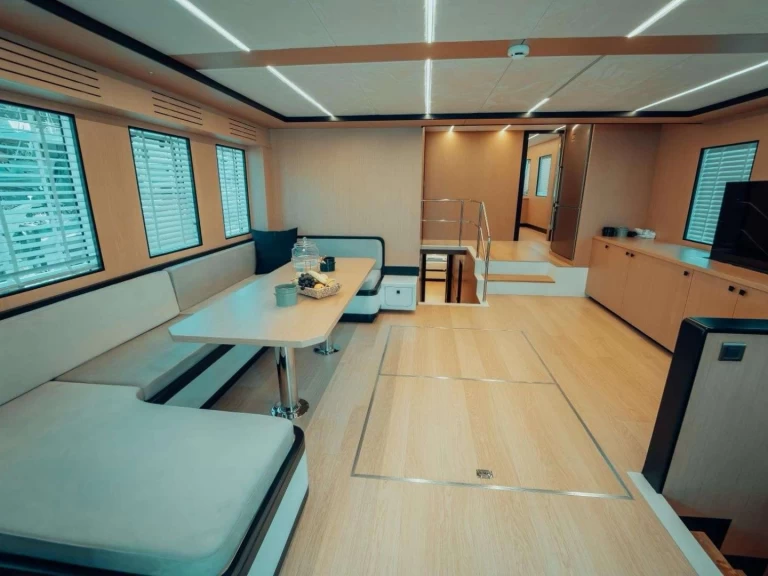 Pronajmout Jachta se skipperem či ne Custom v Fethiye