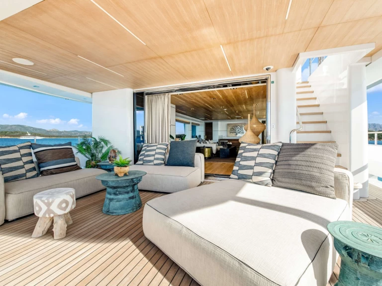 Pronajmout Jachta se skipperem či ne Cantiere delle Marche v Bahamy