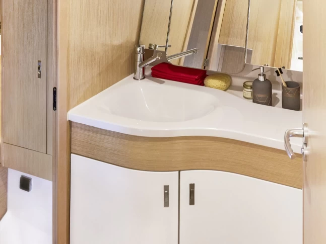 Pronajmout Plachetnice se skipperem či ne Dehler v Punat