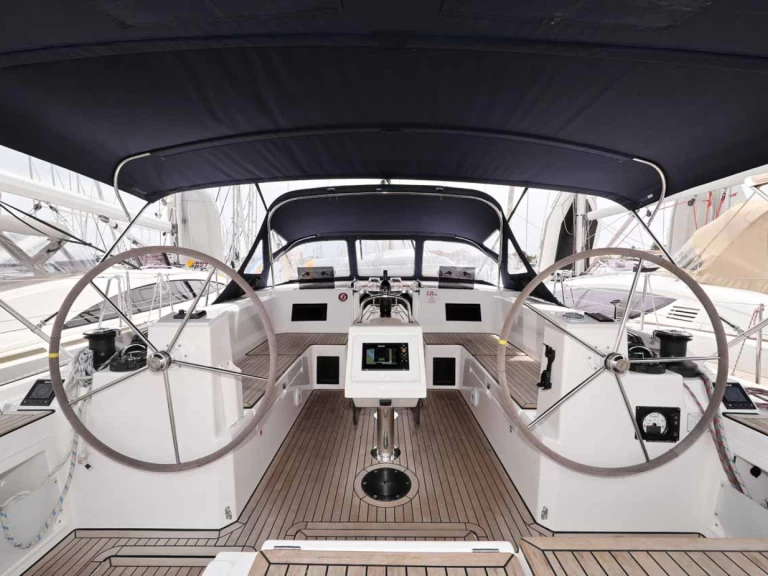 Pronajmout si Bavaria Bavaria C45 Holiday v Murter-Kornati