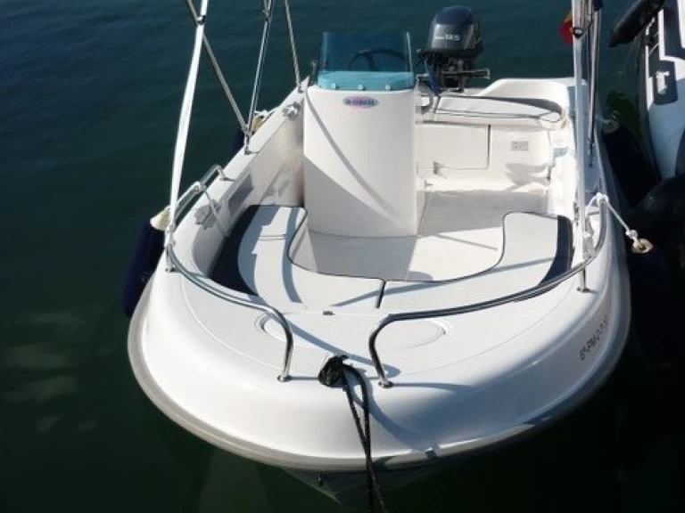 Pronájem lodi Yamaha Quasar v Port de Pollenca na Samboatu