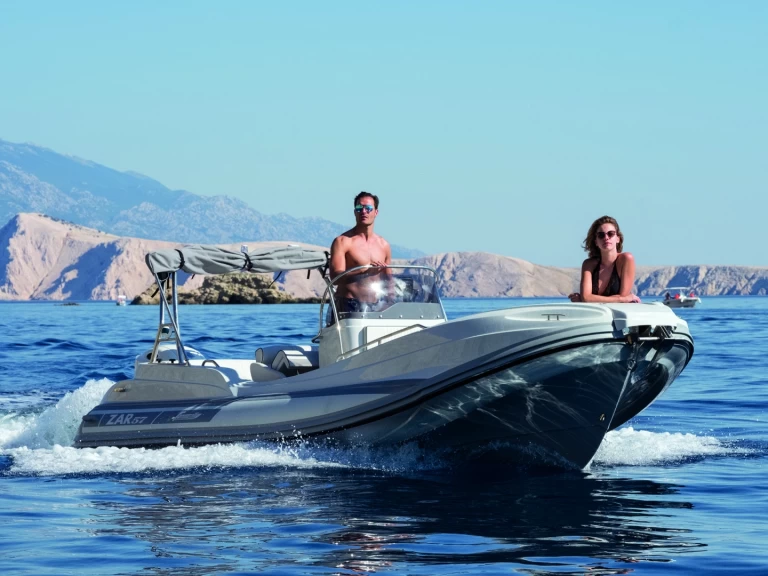 Pronajmout Polotuhá loď se skipperem či ne Zar v Port de Pollenca