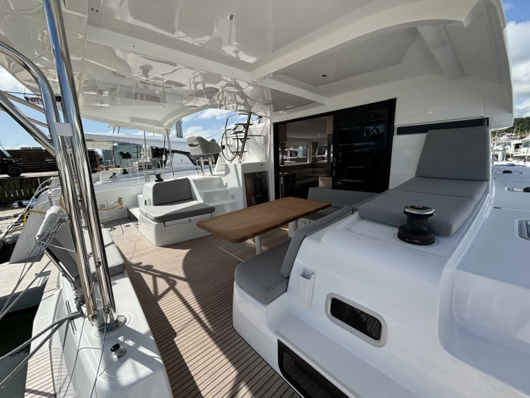 Pronajmout Katamarán se skipperem či ne Lagoon v Playa Sardinera