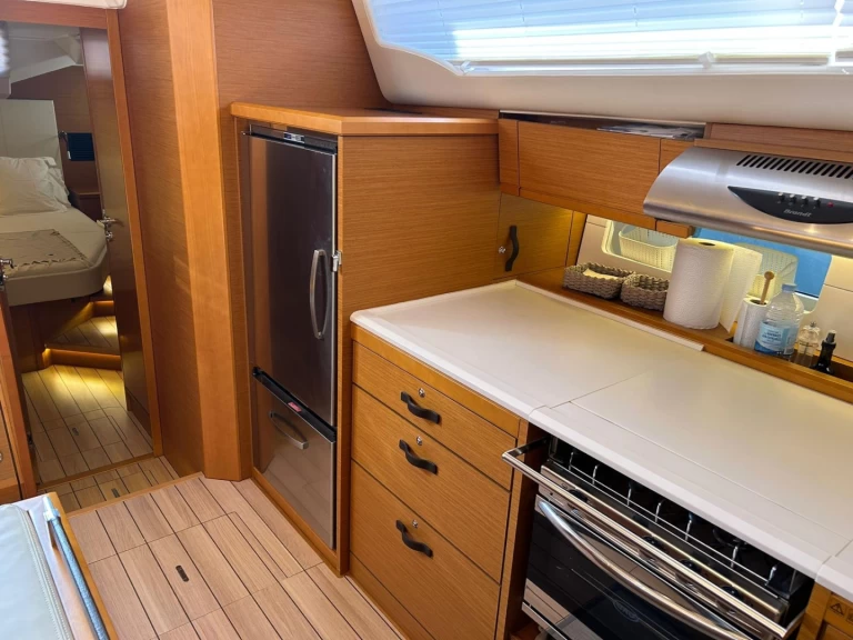 Jeanneau Jeanneau 54 jednotlivci a charterové společnosti v Denia