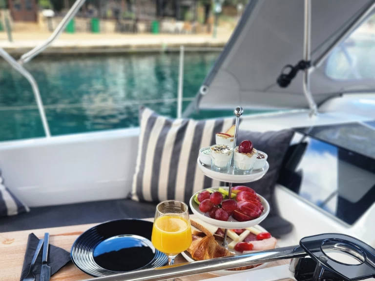 Pronájem Plachetnice v Marathi -Hanse Hanse 418