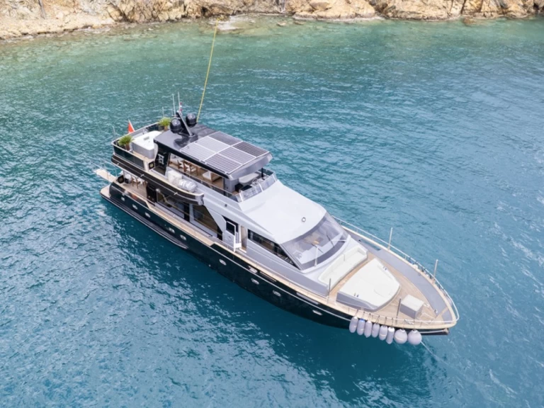 Pronájem Jachta v İstanbul - BEYEFENDI H