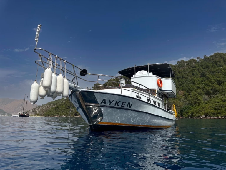 Pronajmout Plachetnice se skipperem či ne Custom Made v Marmaris