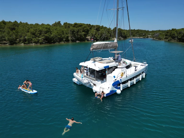 Pronajmout si Bali Bali Catspace Voile v Donji Seget