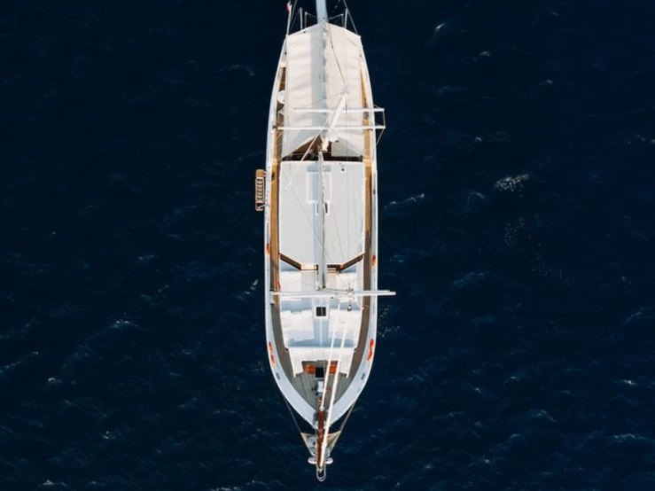 Custom Made Beyaz Lale jednotlivci a charterové společnosti v Kos