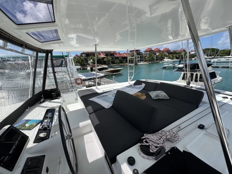 Pronajmout si Lagoon Lagoon 46 v Mahé