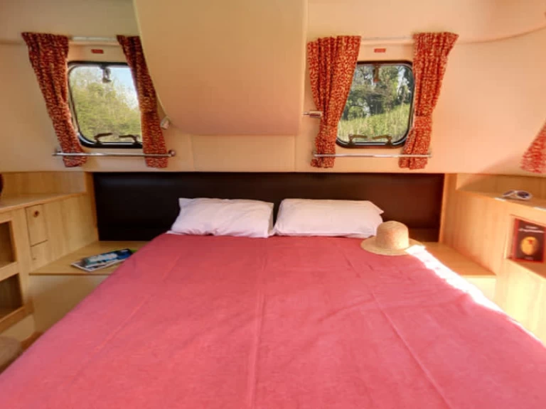 Pronájem Motorová loď v Castelnaudary -Le Boat Royal Mystique A