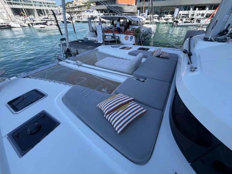 Pronájem lodi Lefkáda lákavé ceny Lagoon 38