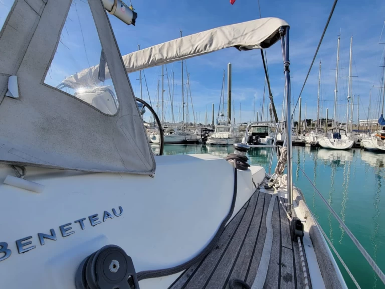 Bénéteau Oceanis 31 Dl jednotlivci a charterové společnosti v Saint-Quay-Portrieux