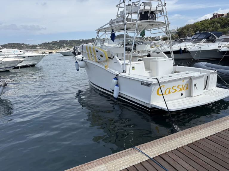 Pronájem Motorová loď Luhrs s licencí