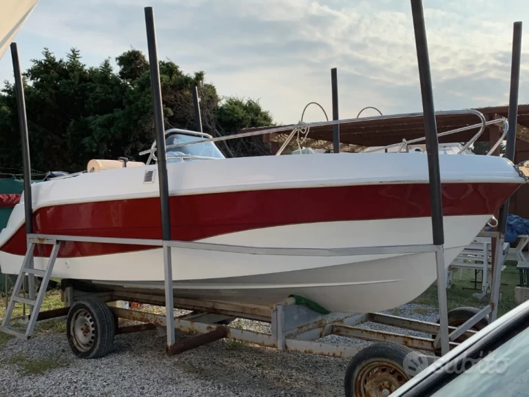 Pronájem Motorová loď Marinello s licencí