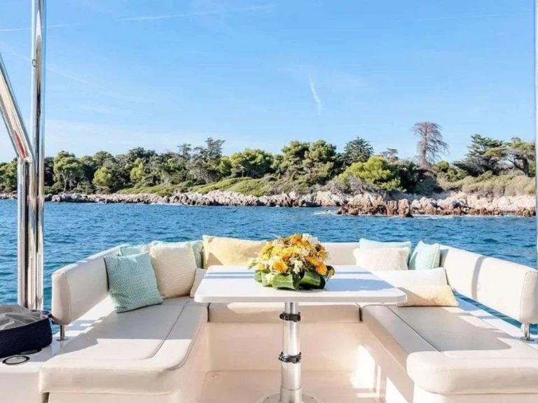 Pronájem jachty v Bahamy -Aquila Moka na Samboatu