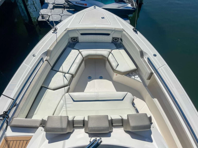 Pronajmout Jachta se skipperem či ne Tiara v Palm Beach