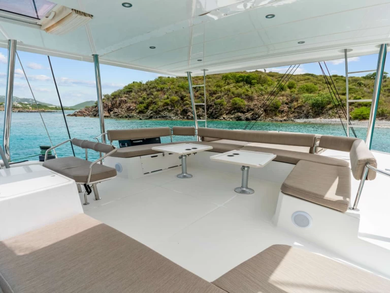 Pronajmout si Bali DANTE v Britské Panenské ostrovy