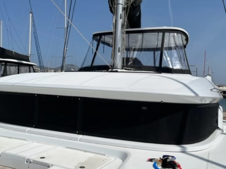 Pronájem lodi Lagoon Lagoon 50 v Alimos na Samboatu