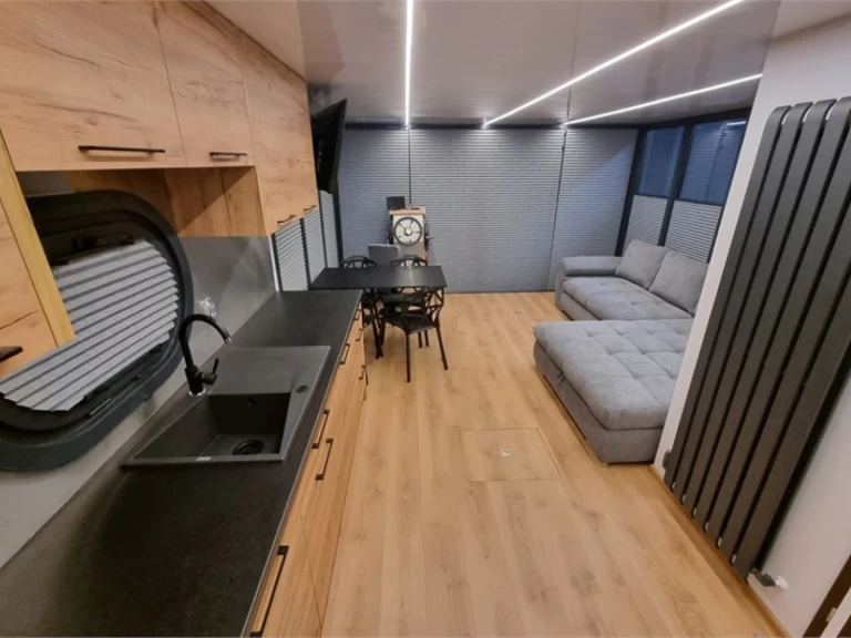 Pronajmout si Campi Campi 400 v Drachten