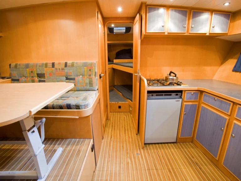 De Drait Renal 45 jednotlivci a charterové společnosti v Drachten