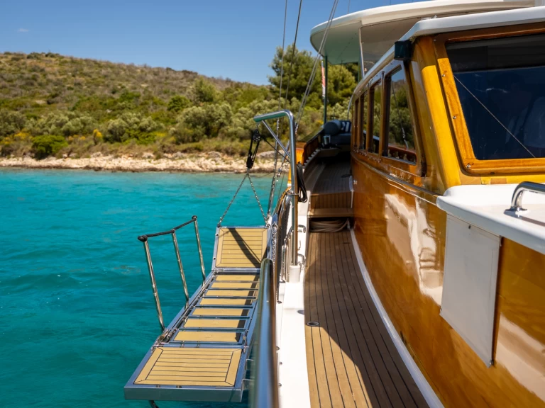 Pronajmout Plachetnice se skipperem či ne  v Split