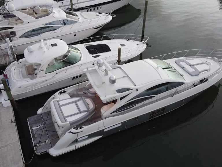 Jachta k pronájmu v Miami za nejlepší cenu