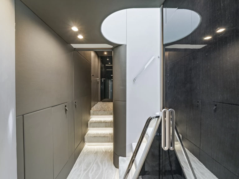 Pronajmout si Azimut Azimut 72 S v Miami