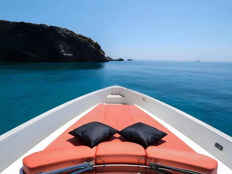 Pronájem lodi Ibiza Town lákavé ceny Fjord 48 Open