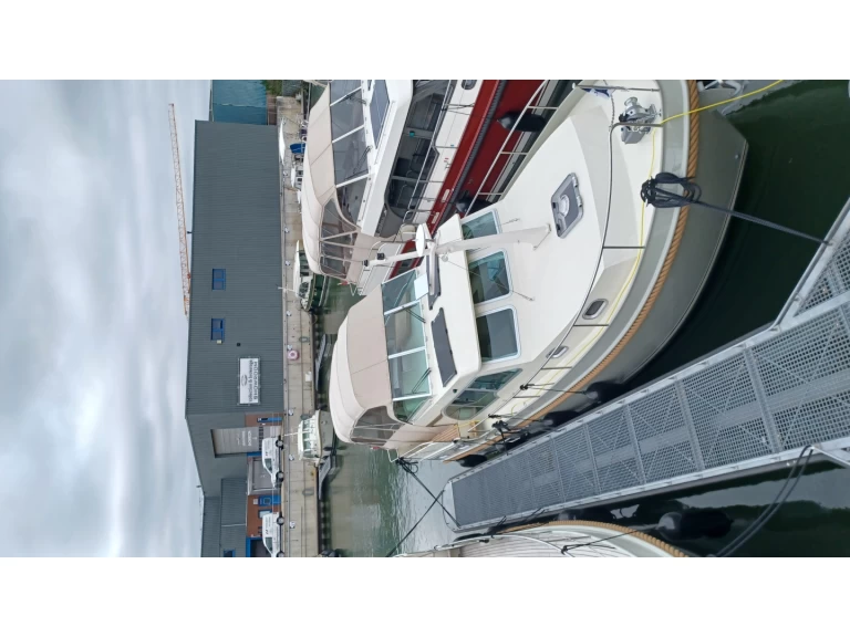 Linssen Linssen Grand Sturdy 35.0 AC Intero jednotlivci a charterové společnosti v Werder (Havel)