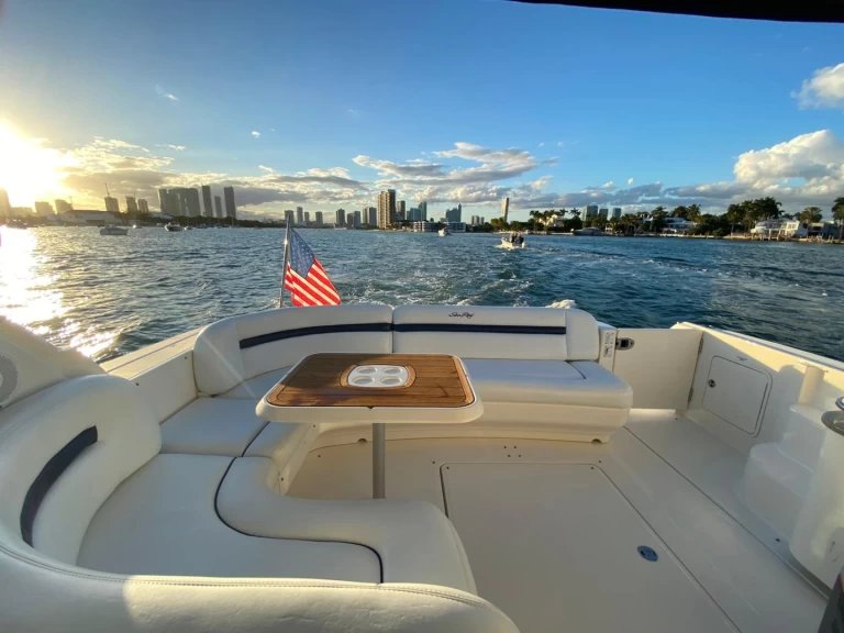 Pronájem jachty v Miami Beach -Sea Ray Sea Ray 480 Sundancer na Samboatu