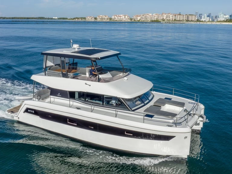 Pronajmout si Fountaine Pajot 50 v Miami Beach
