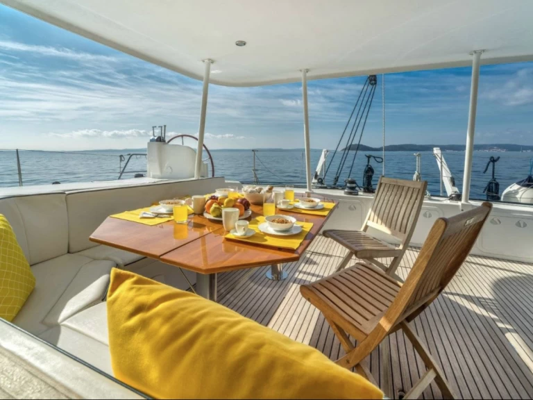 Pronajmout Katamarán se skipperem či ne Lagoon v La Ciotat