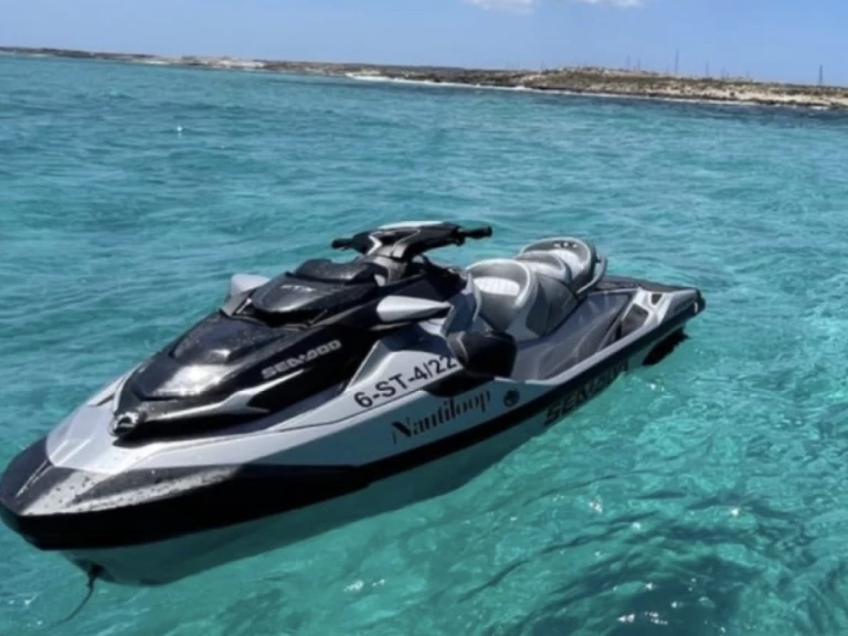 Pronájem lodi Sea-Doo gtx limited 300cv v Ibiza Town na Samboatu