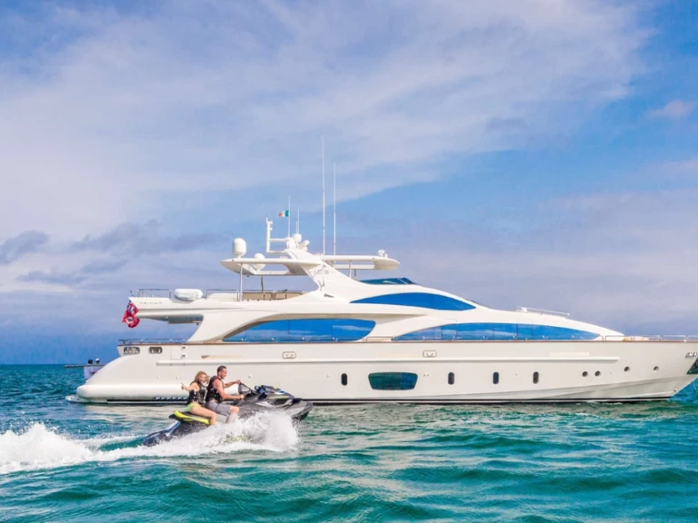 Pronájem lodi Azimut 105' Azimut v Miami Beach na Samboatu