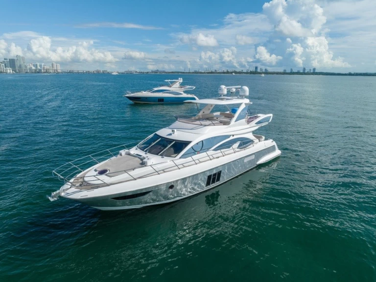 Pronájem lodi Azimut Azimut 60 Fly v Miami na Samboatu